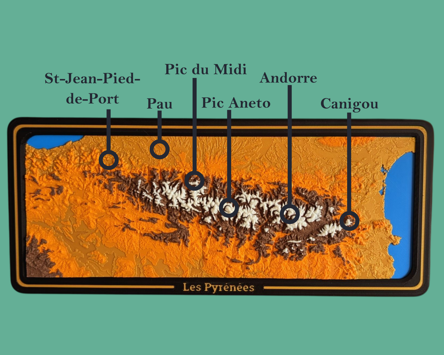 Pyrénées - Carte topographique en relief 3D